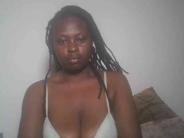 DaisyafterDark_ webcam