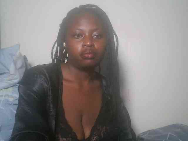 DaisyafterDark_ webcam