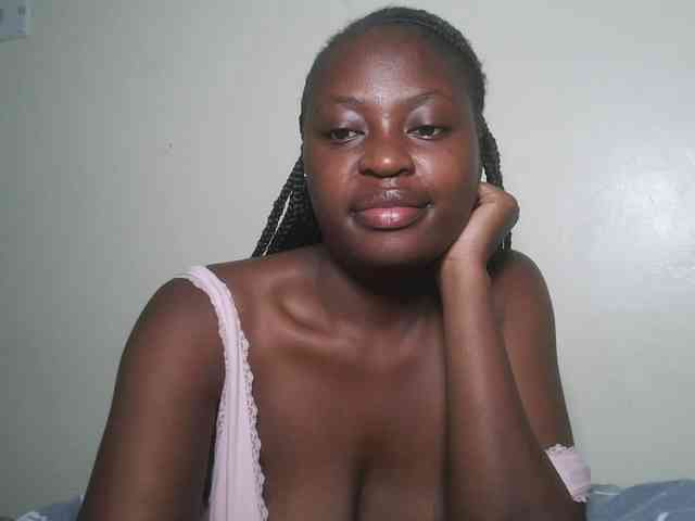 DaisyafterDark_ webcam