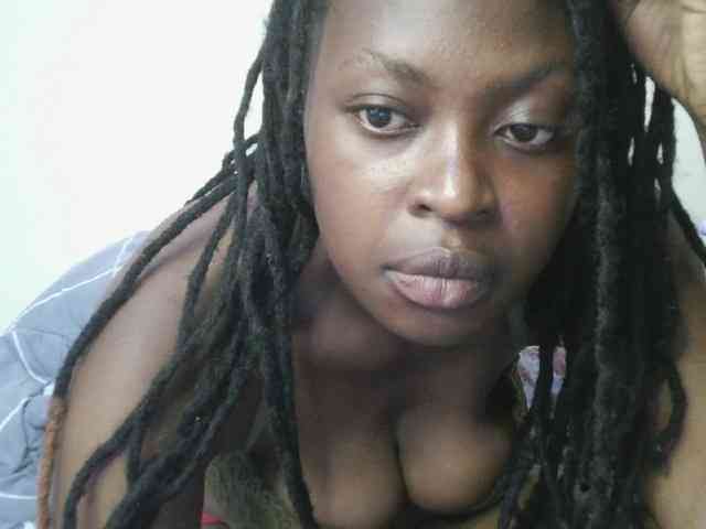 DaisyafterDark_ webcam