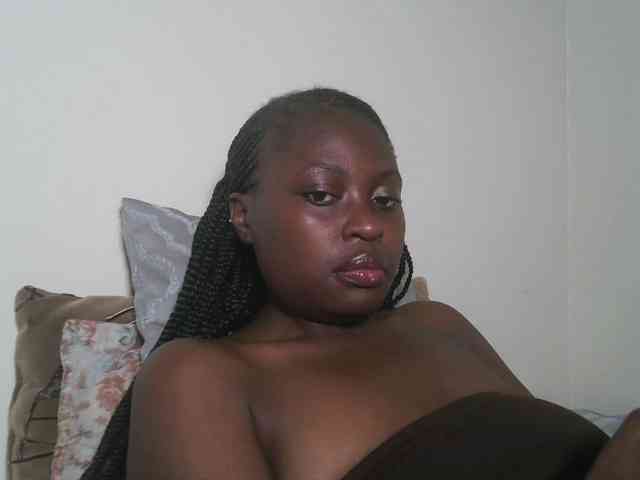 DaisyafterDark_ webcam