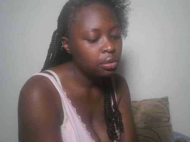 DaisyafterDark_ webcam