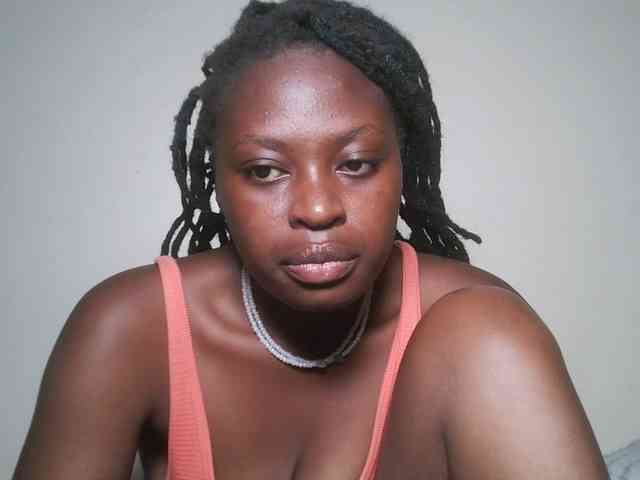 DaisyafterDark_ webcam