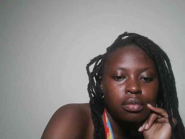 DaisyafterDark_ webcam
