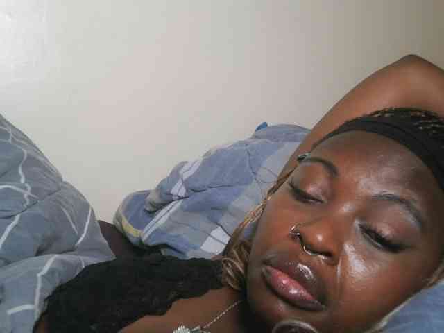 DaisyafterDark_ webcam