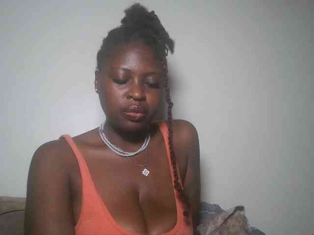 DaisyafterDark_ webcam