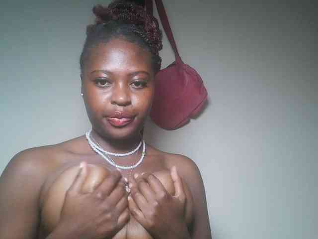 DaisyafterDark_ webcam