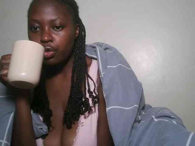 DaisyafterDark_ webcam