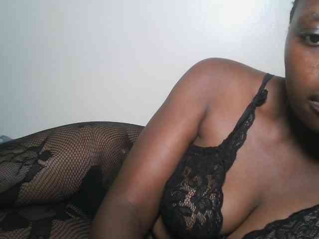 DaisyafterDark_ webcam