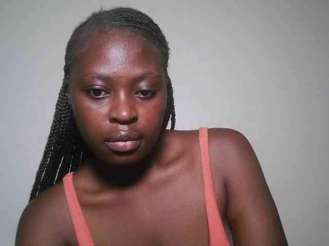 DaisyafterDark_ webcam