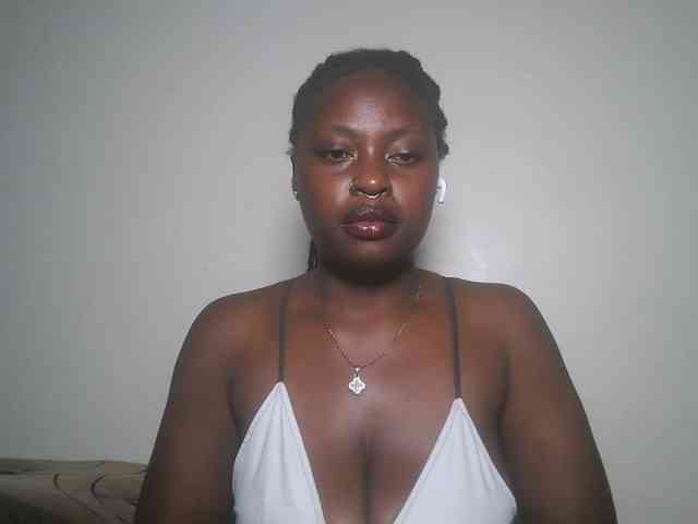 DaisyafterDark_ webcam