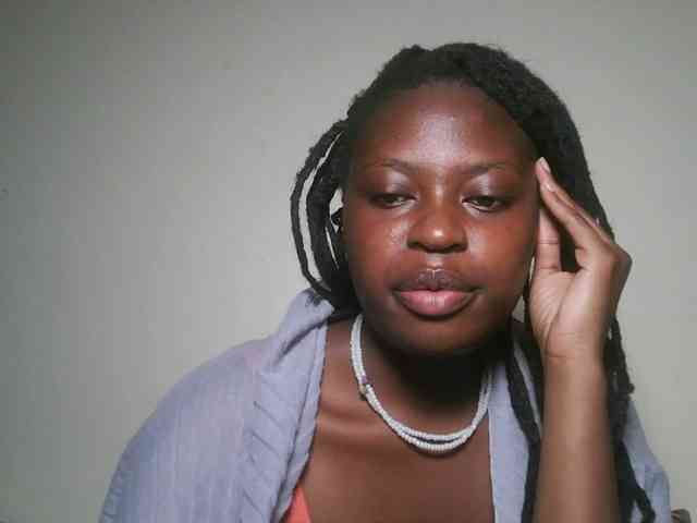 DaisyafterDark_ webcam