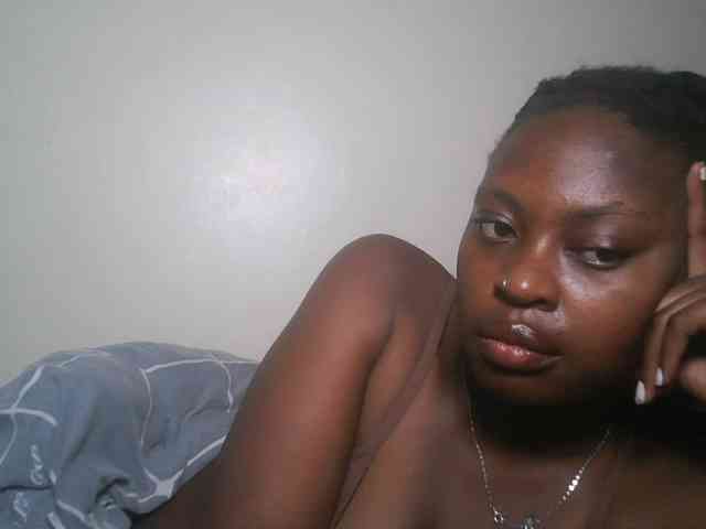 DaisyafterDark_ webcam