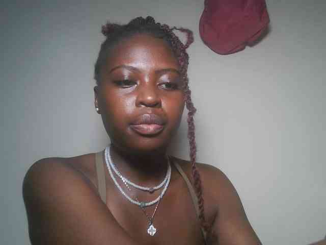 DaisyafterDark_ webcam