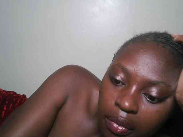 DaisyafterDark_ webcam