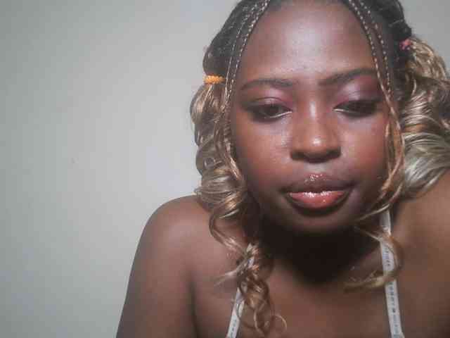 DaisyafterDark_ webcam