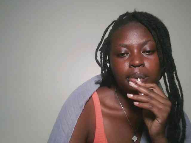 DaisyafterDark_ webcam