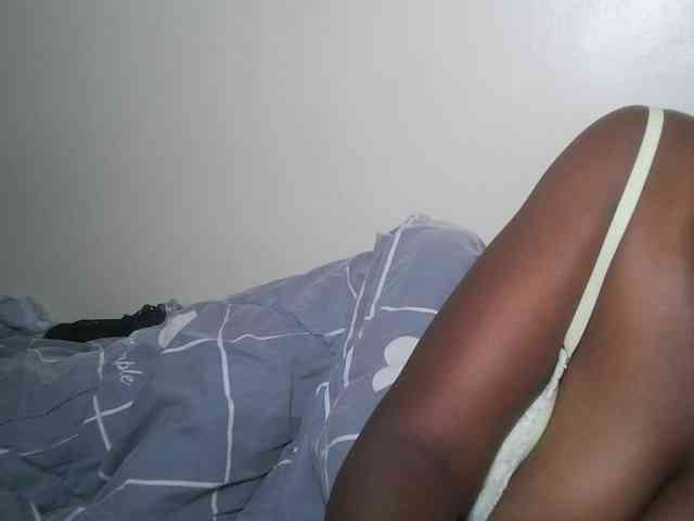 DaisyafterDark_ webcam