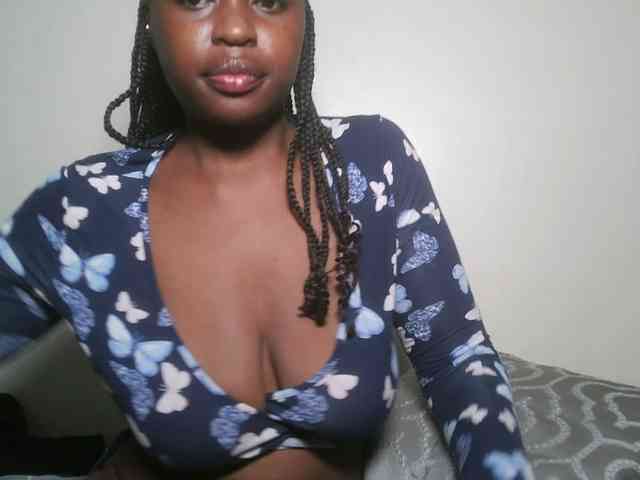 DaisyafterDark_ webcam