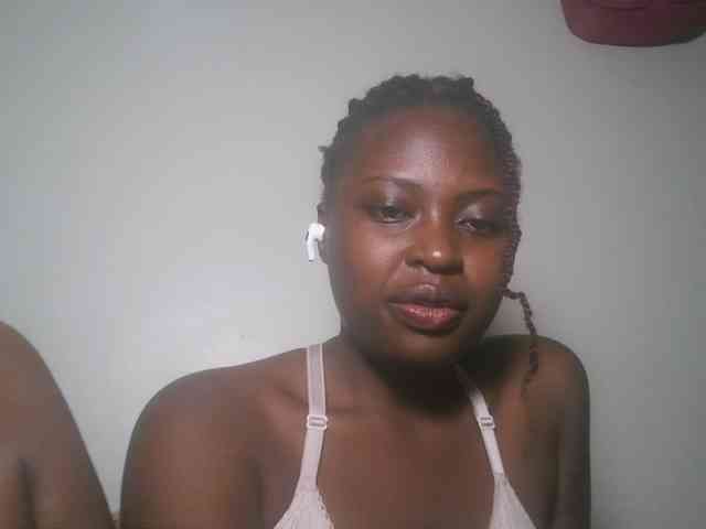 DaisyafterDark_ webcam