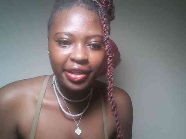 DaisyafterDark_ webcam