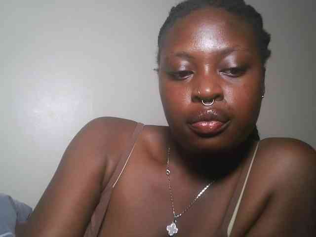 DaisyafterDark_ webcam