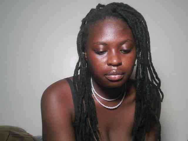 DaisyafterDark_ webcam