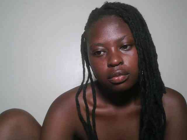 DaisyafterDark_ webcam