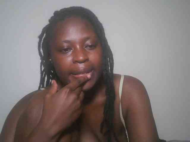 DaisyafterDark_ webcam