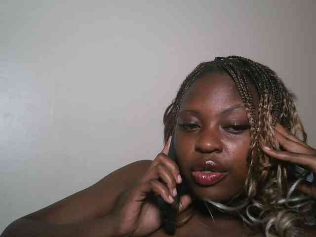 DaisyafterDark_ webcam