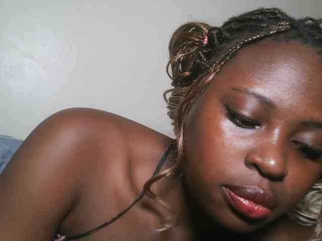 DaisyafterDark_ webcam