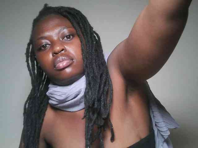 DaisyafterDark_ webcam