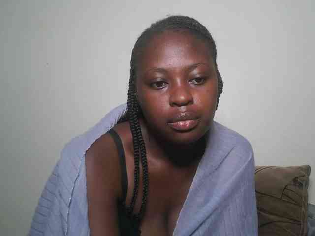 DaisyafterDark_ webcam