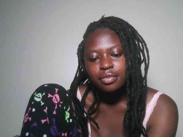 DaisyafterDark_ webcam