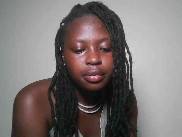 DaisyafterDark_ webcam