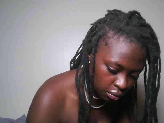 DaisyafterDark_ webcam