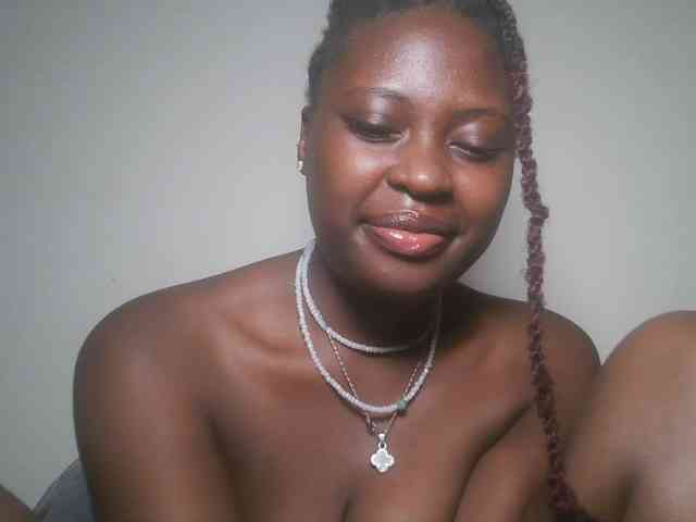 DaisyafterDark_ webcam