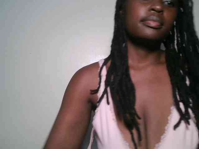 DaisyafterDark_ webcam