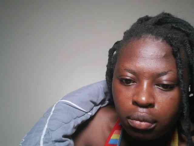 DaisyafterDark_ webcam