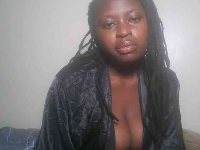 DaisyafterDark_ webcam