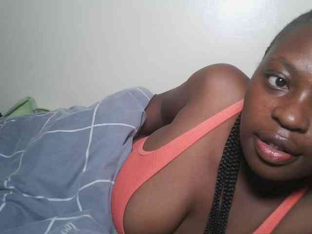 DaisyafterDark_ webcam