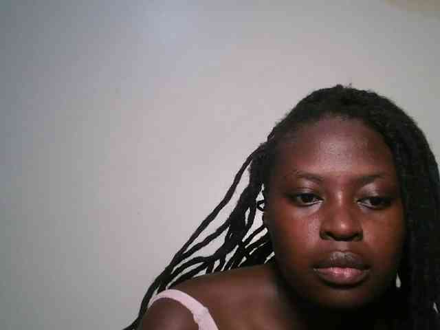 DaisyafterDark_ webcam