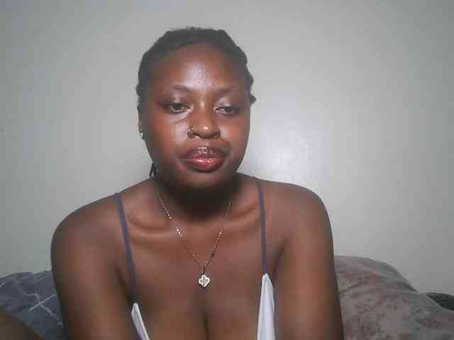 DaisyafterDark_ webcam