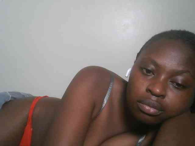 DaisyafterDark_ webcam