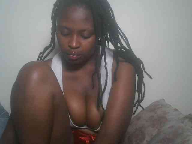 DaisyafterDark_ webcam