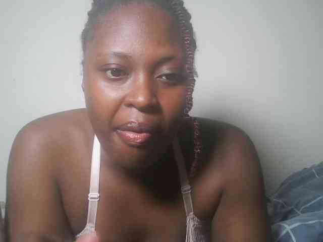 DaisyafterDark_ webcam