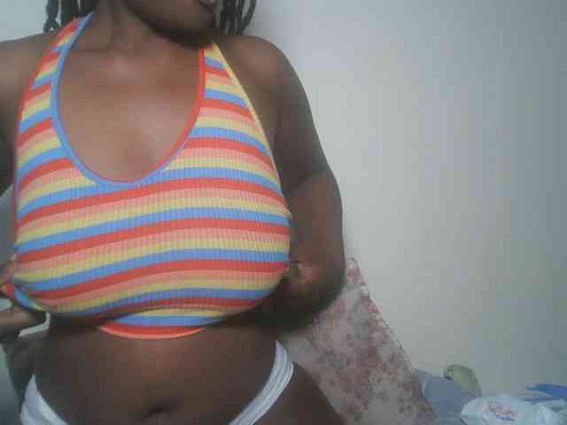 DaisyafterDark_ webcam