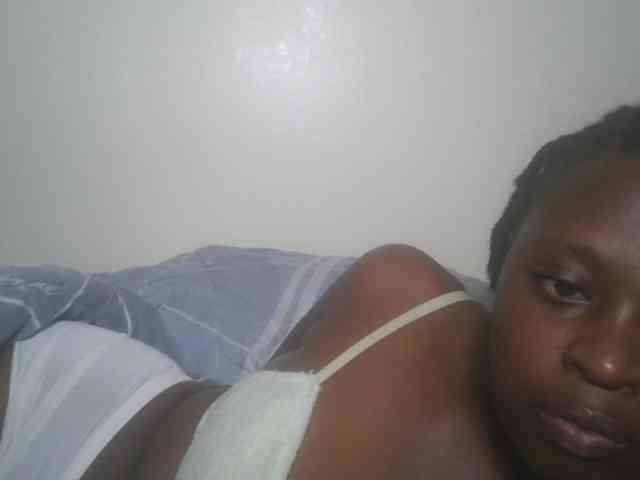 DaisyafterDark_ webcam