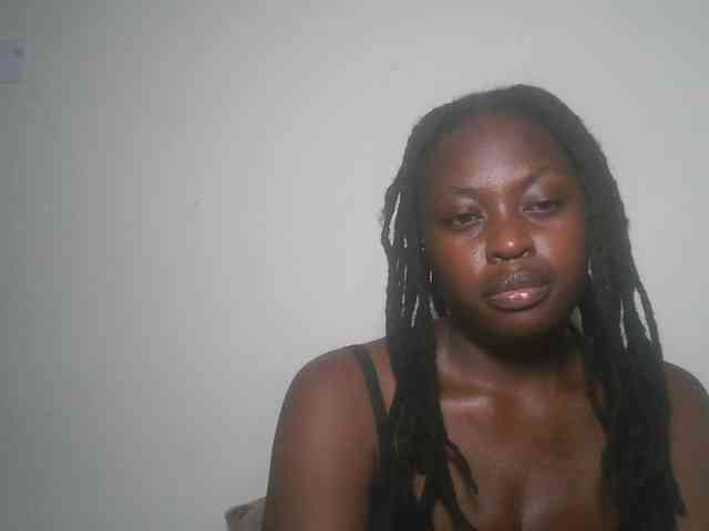DaisyafterDark_ webcam