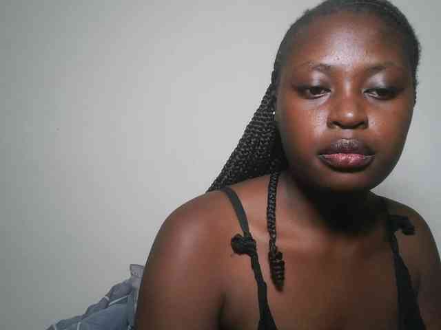 DaisyafterDark_ webcam